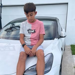 Meet your Posher, Nicolas